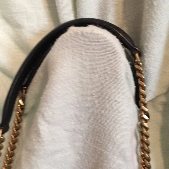 Yves Saint Laurent Black and Gold Textured Shoulder Bag - Picture 3 of 6